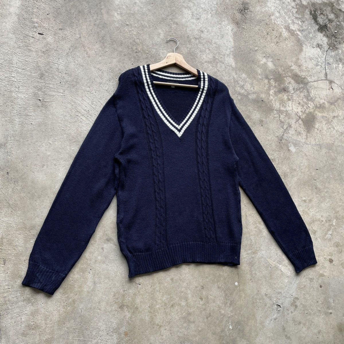 Japanese Brand Vintage Fuji Yacht Dark Blue V-neck Knitwear Sweater Jumper Size US M / EU 48-50 / 2 - 2 Thumbnail