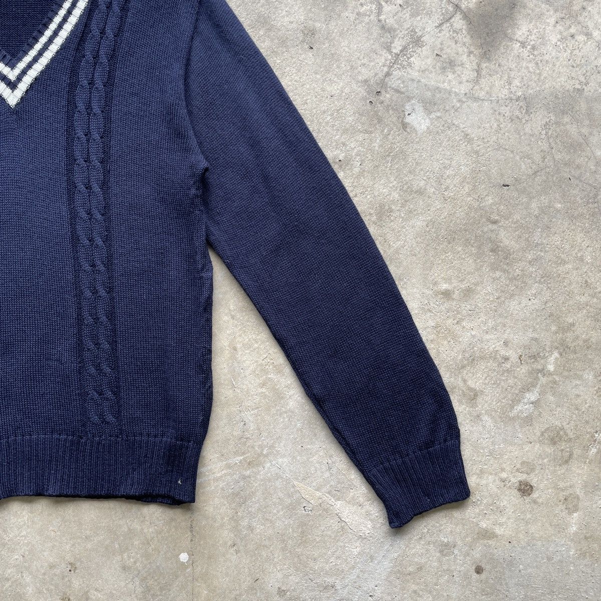 Japanese Brand Vintage Fuji Yacht Dark Blue V-neck Knitwear Sweater Jumper Size US M / EU 48-50 / 2 - 4 Thumbnail