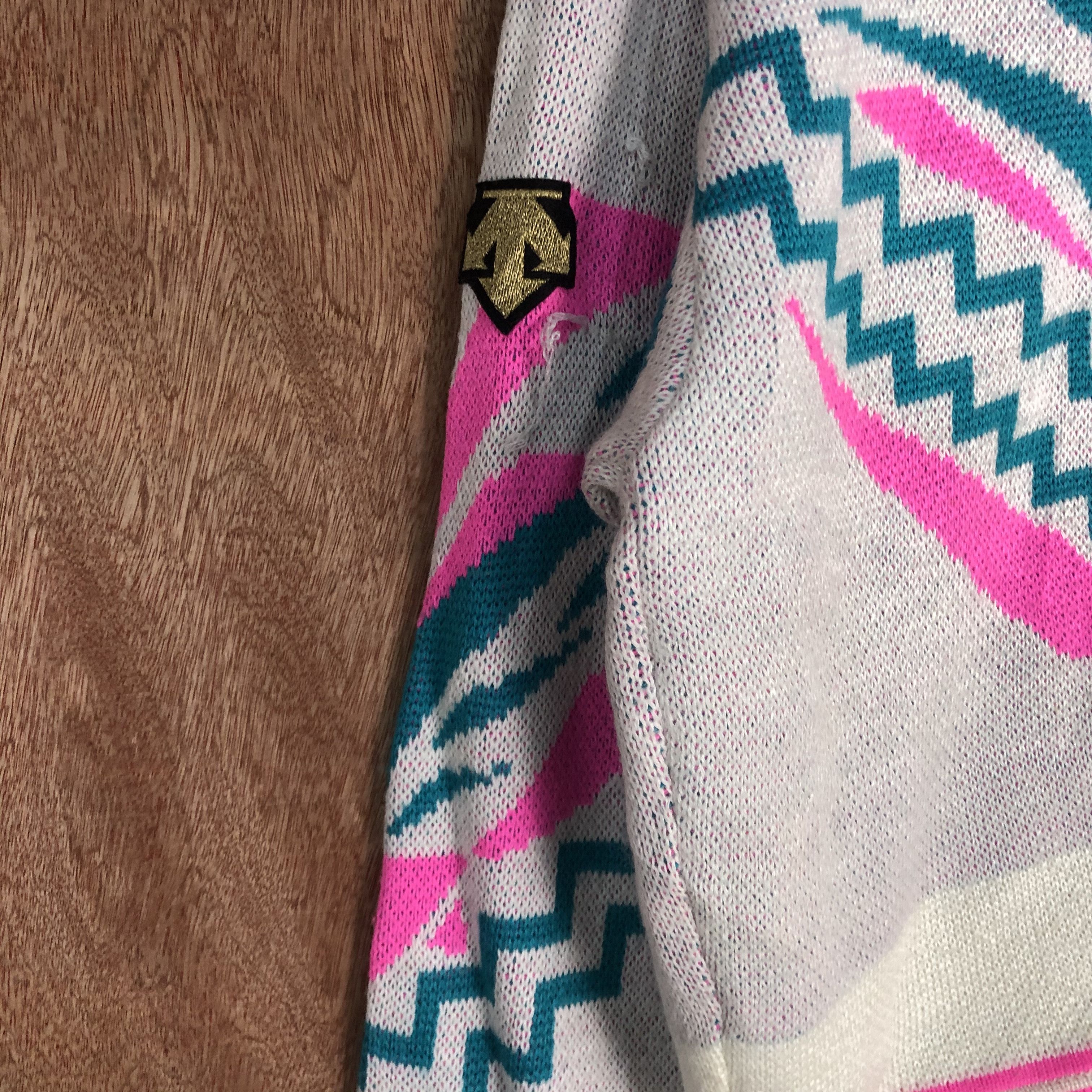 Descente DLL Descente White Pink Full Print Knitwear art japan #c443 Size US S / EU 44-46 / 1 - 10 Thumbnail