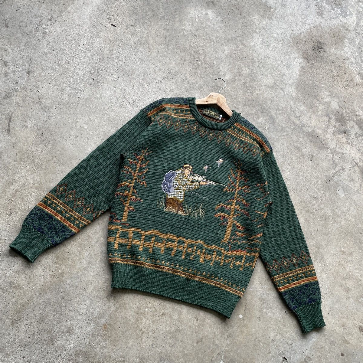 Aran Isles Knitwear × Japanese Brand Vintage ADAX Hunting Man Nature Green Knitwear Sweater RARE Size US M / EU 48-50 / 2 - 1 Thumbnail