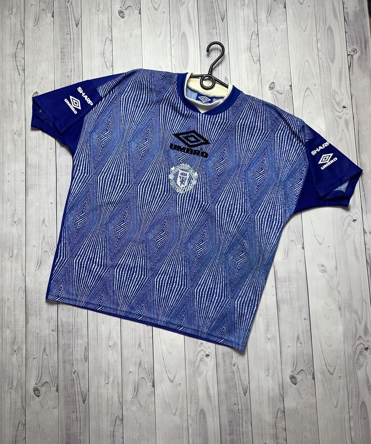 Vintage Vintage Manchester United blue jersey Umbro monogram size L Size US L / EU 52-54 / 3 - 1 Thumbnail