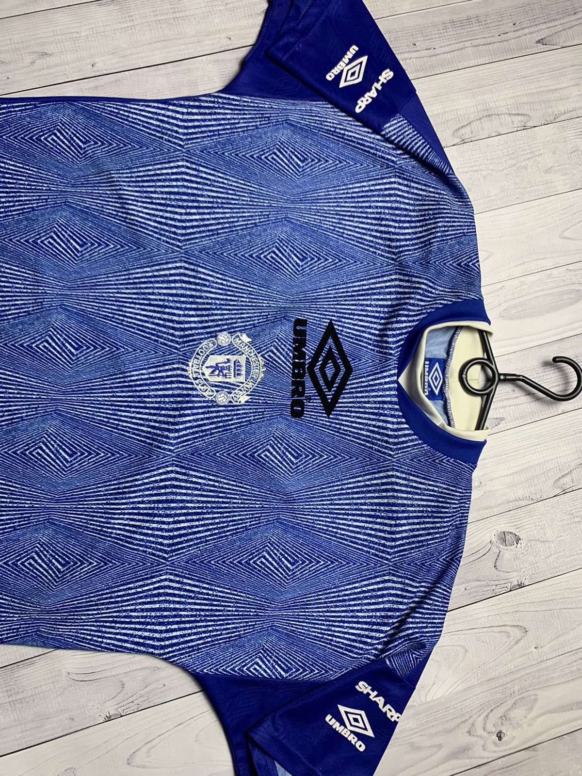 Vintage Vintage Manchester United blue jersey Umbro monogram size L Size US L / EU 52-54 / 3 - 2 Thumbnail