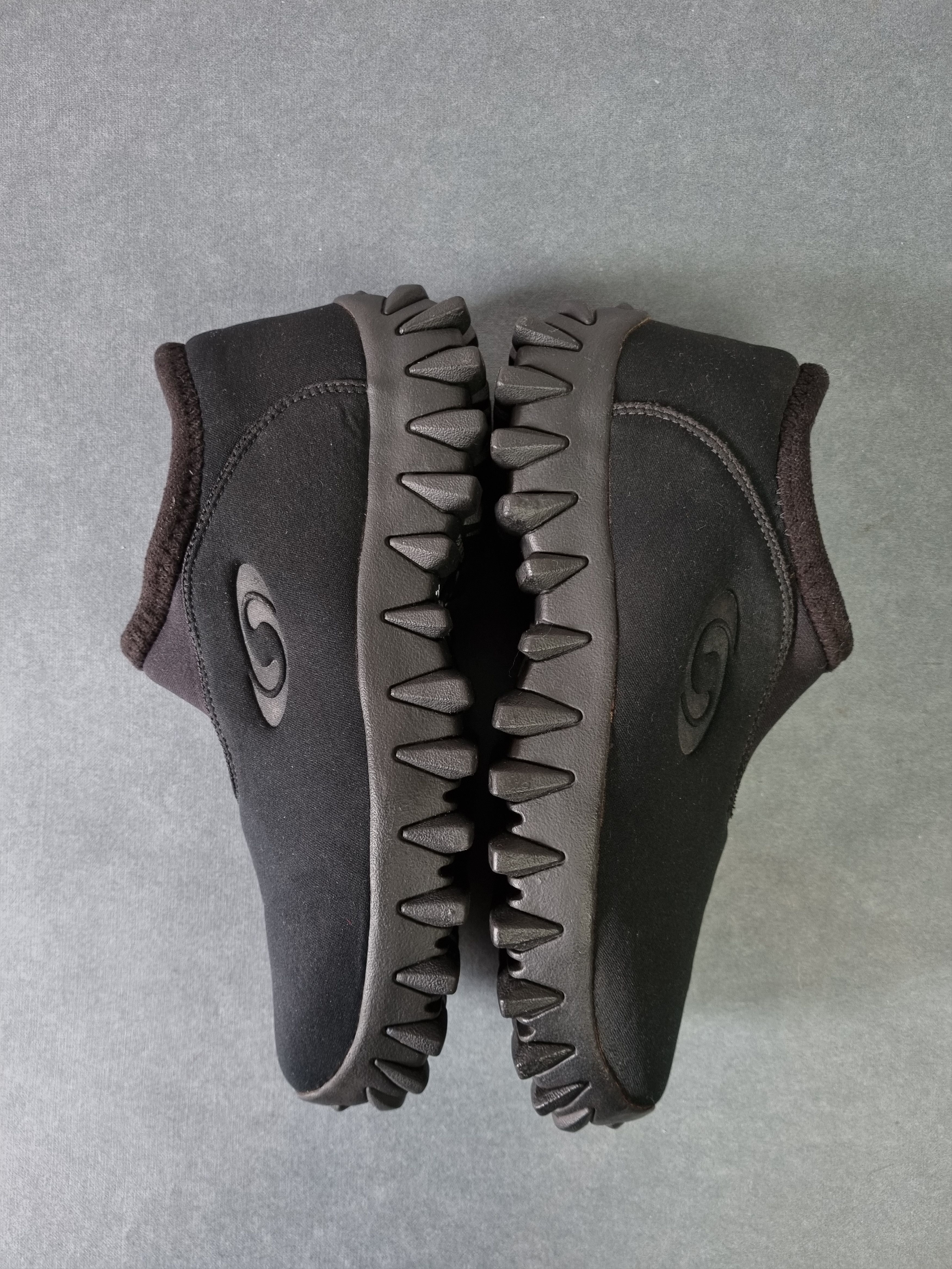 Salomon × Vintage 2002 SALOMON Contagrip Snow Moc Slip on OAKLEY Style Size US 9.5 / EU 42-43 - 9 Thumbnail