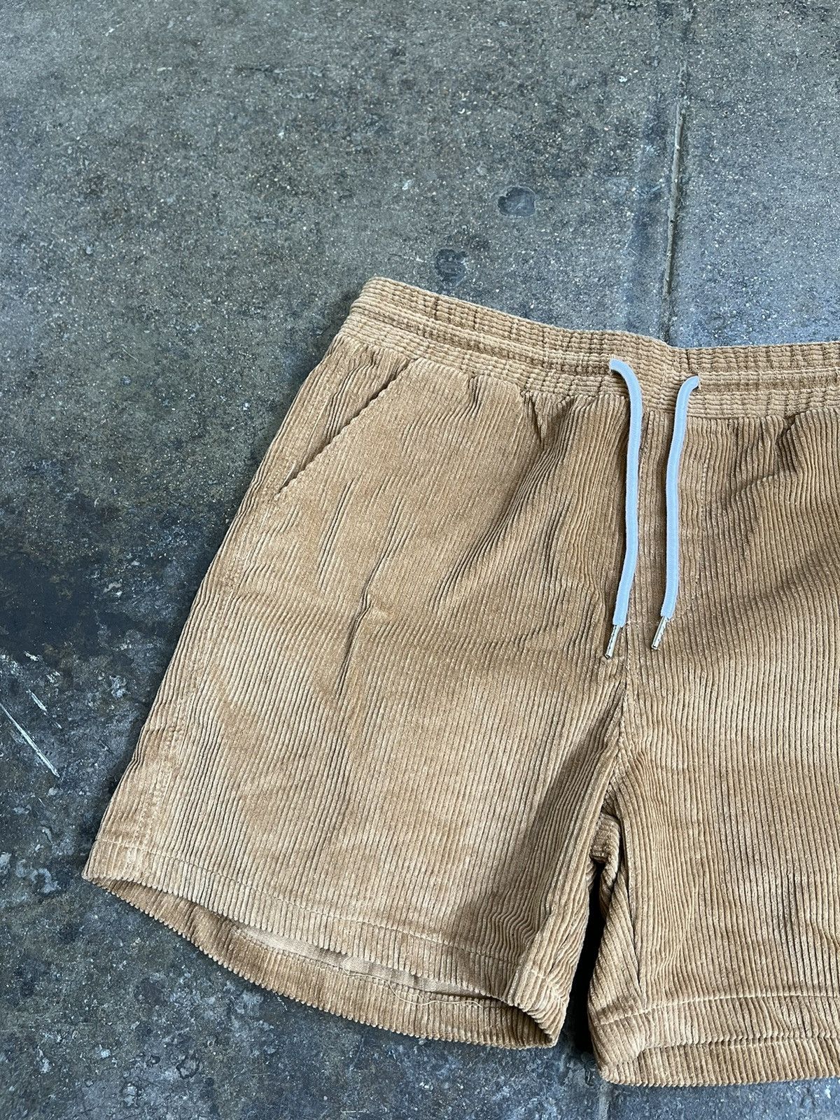 Other Corduroy Shorts L Size US 34 / EU 50 - 2 Thumbnail