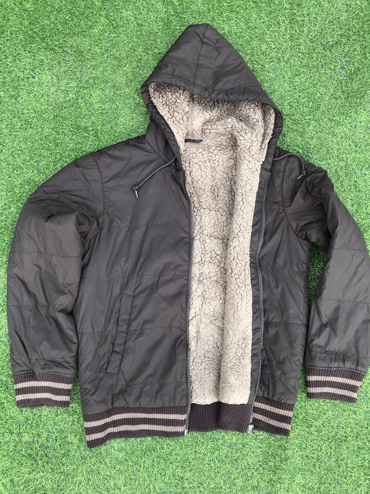 Uniqlo Uniqlo PUFFER Bombers Style Jacket Hoodies Size US M / EU 48-50 / 2 - 5 Thumbnail