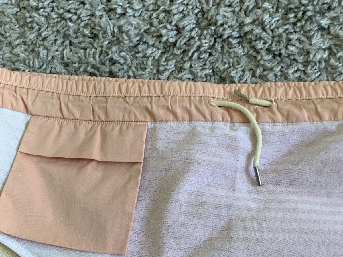 Ermenegildo Zegna Ermenegildo Zegna pink nylon shorts Size US 32 / EU 48 - 10 Thumbnail