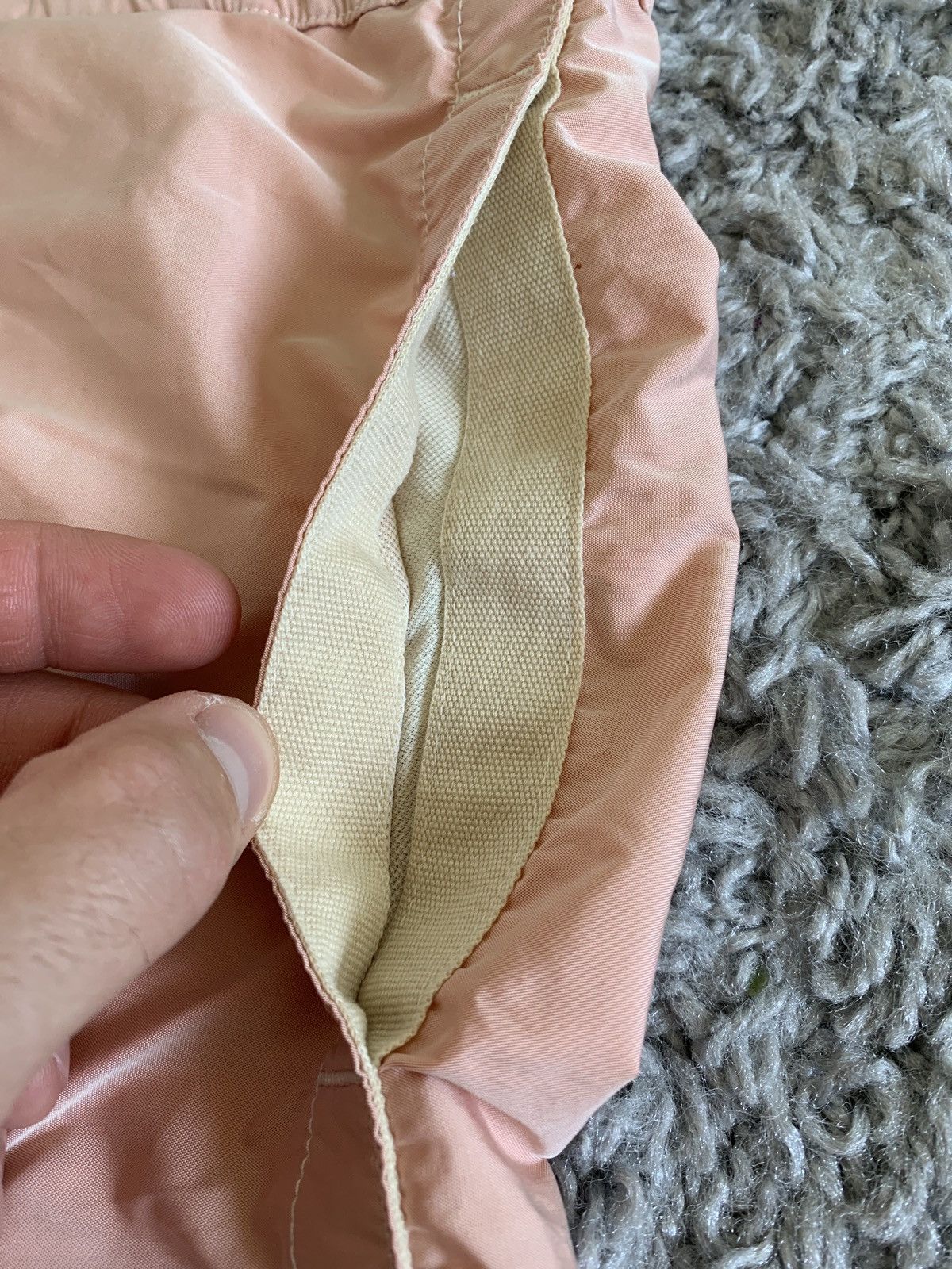 Ermenegildo Zegna Ermenegildo Zegna pink nylon shorts Size US 32 / EU 48 - 11 Thumbnail