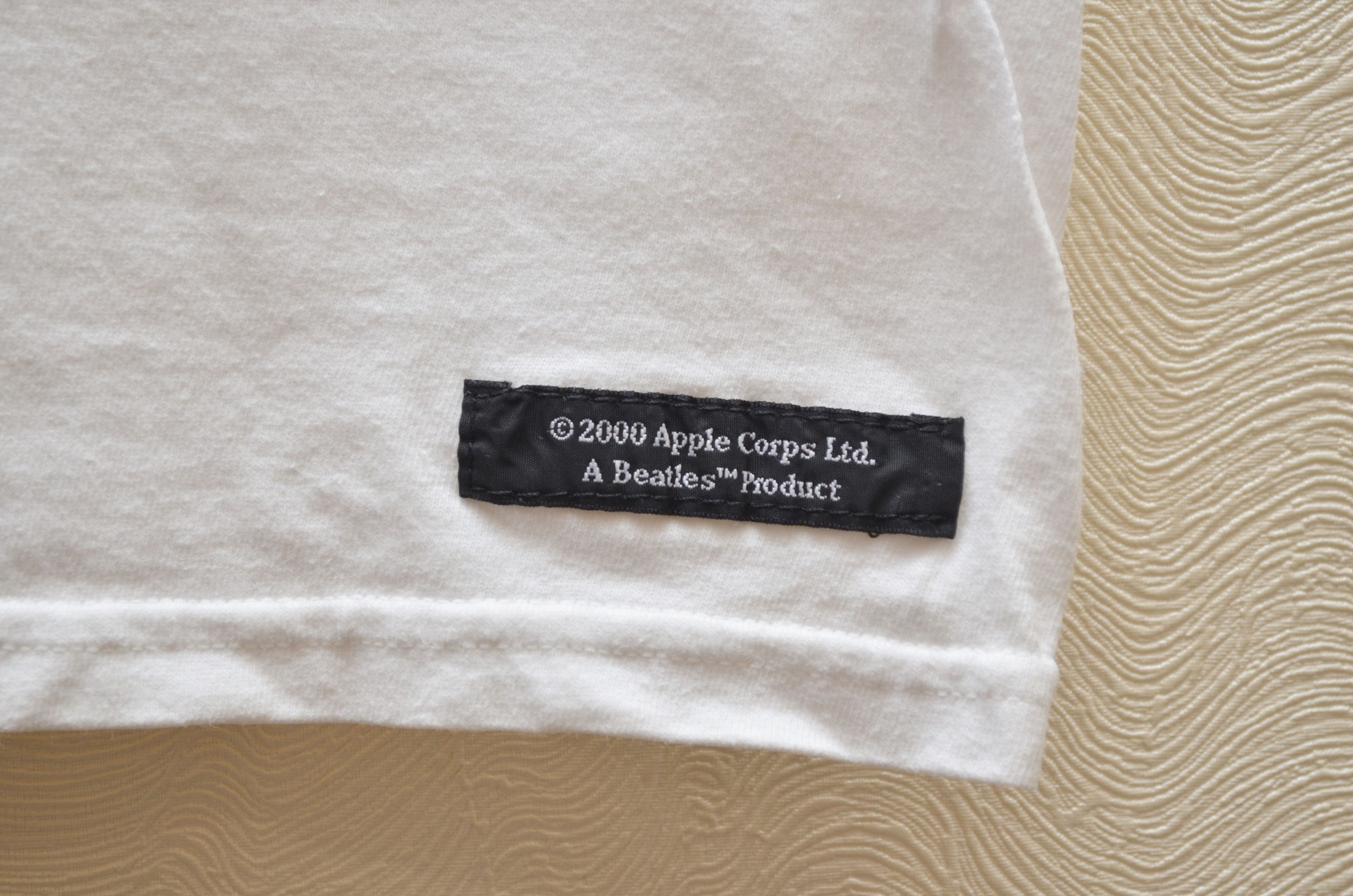 Band Tees × Vintage The Beatles Exclusively Bloomingdales T-Shirt Apple 2000 Size US M / EU 48-50 / 2 - 3 Thumbnail