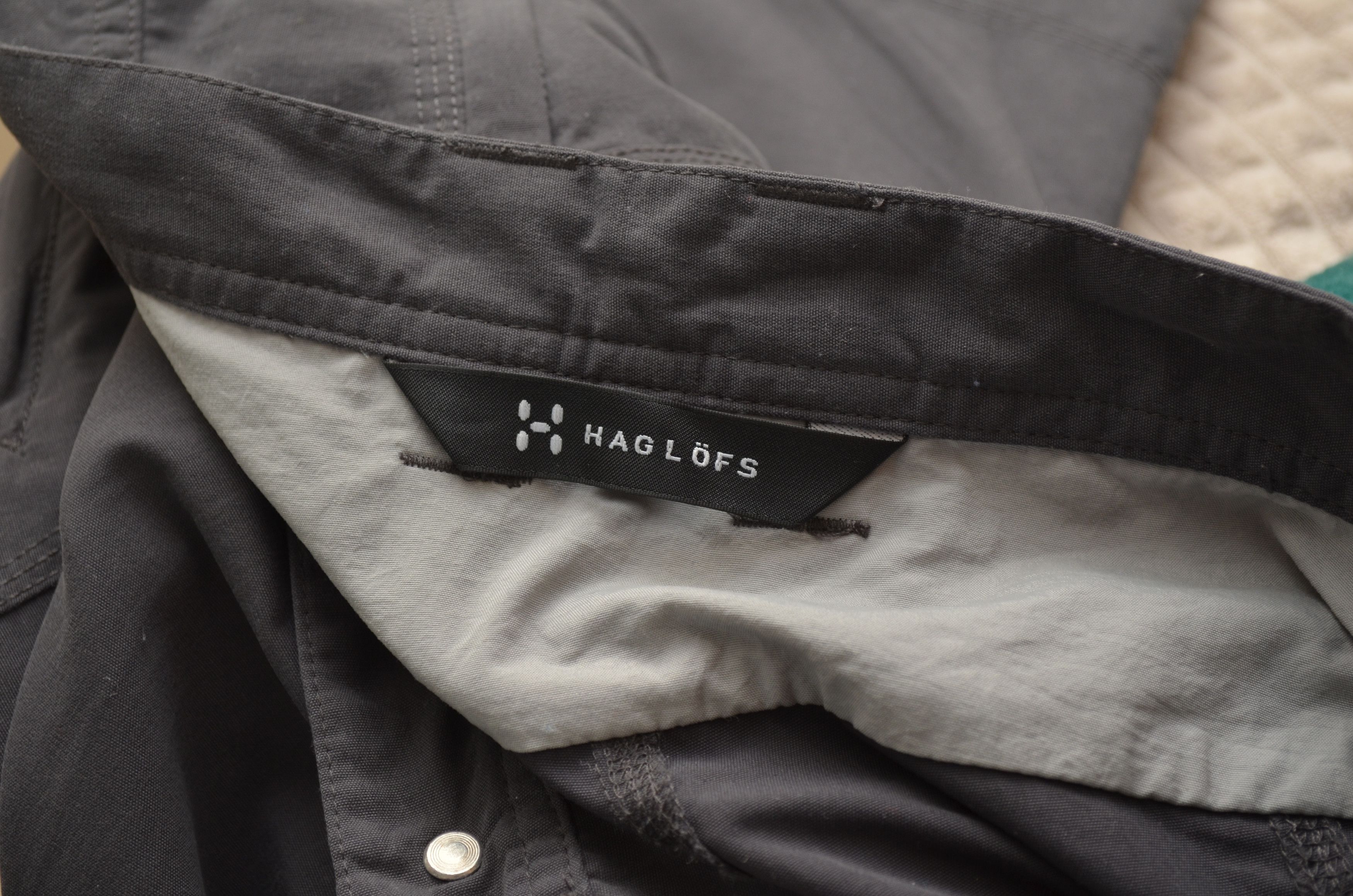 Haglofs Haglofs Zip System 2 in 1 Pants Shorts Camping Hikking Size US 34 / EU 50 - 11 Thumbnail