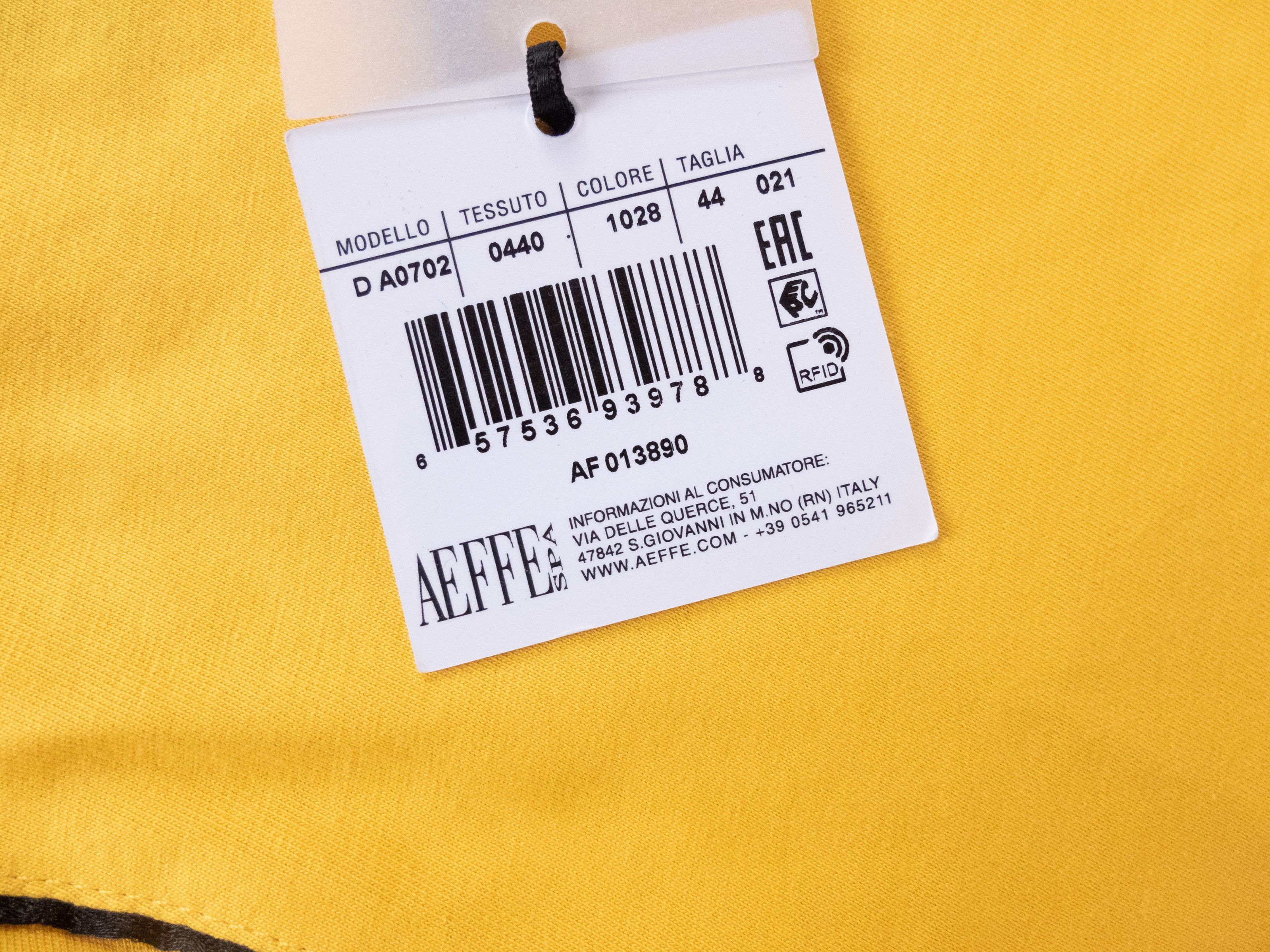 Moschino MOSCHINO Couture yellow chest bear t-shirt Large 10 US 44 IT Size M / US 6-8 / IT 42-44 - 5 Thumbnail