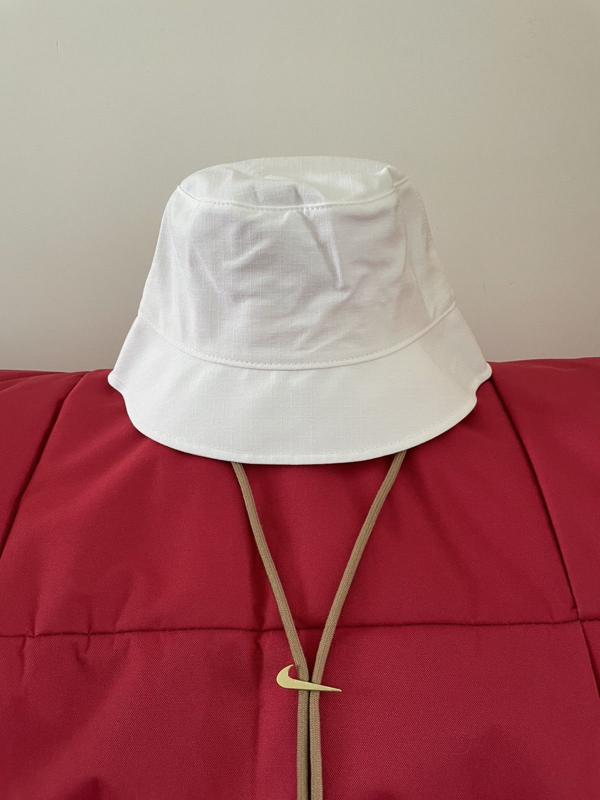 Nike Nike x Jacquemus Le Bob Bucket Hat Size S/M | Grailed