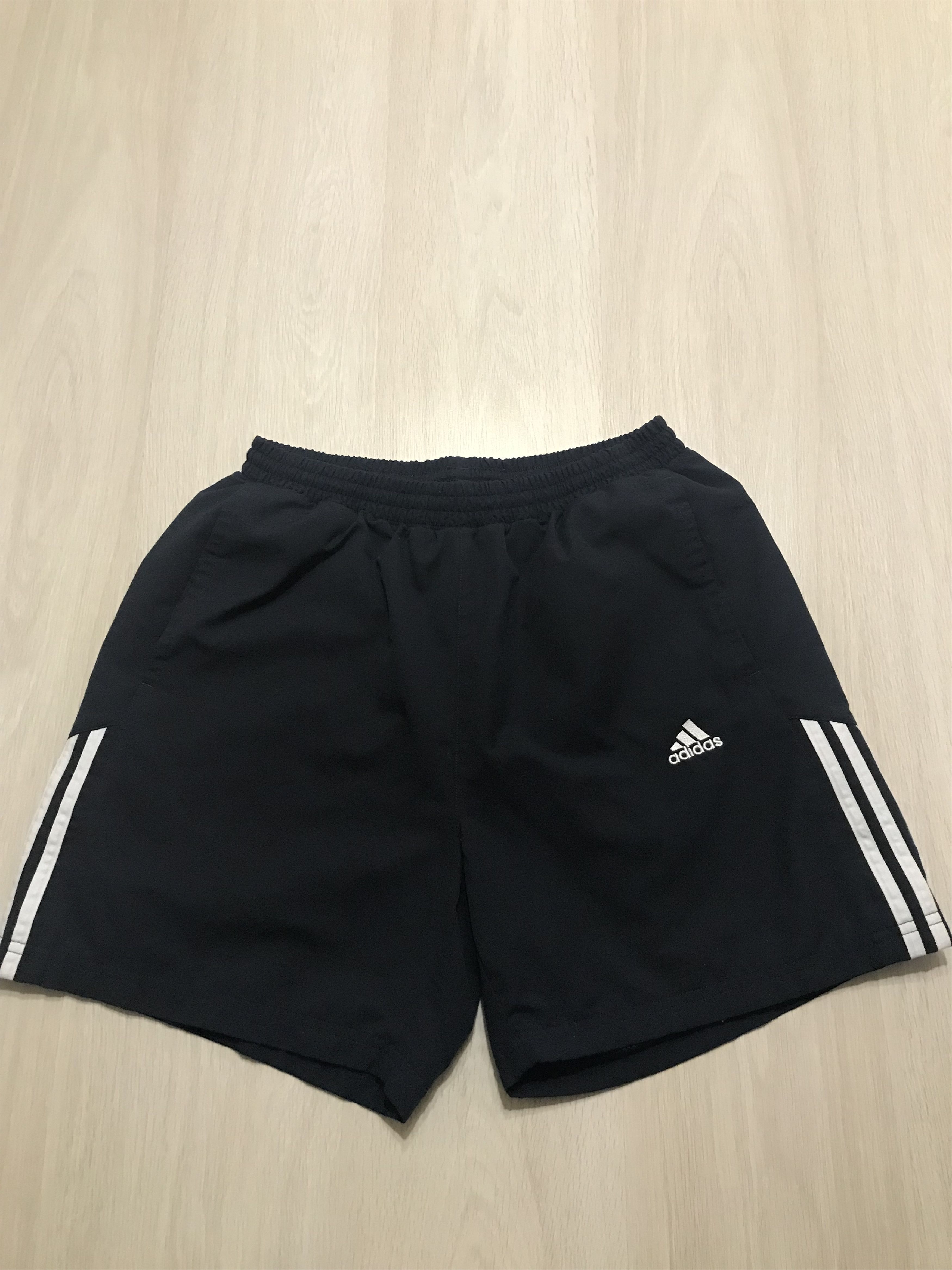 Adidas Vintage adidas shorts size 34” 2005 year Size US 34 / EU 50 - 1 Thumbnail