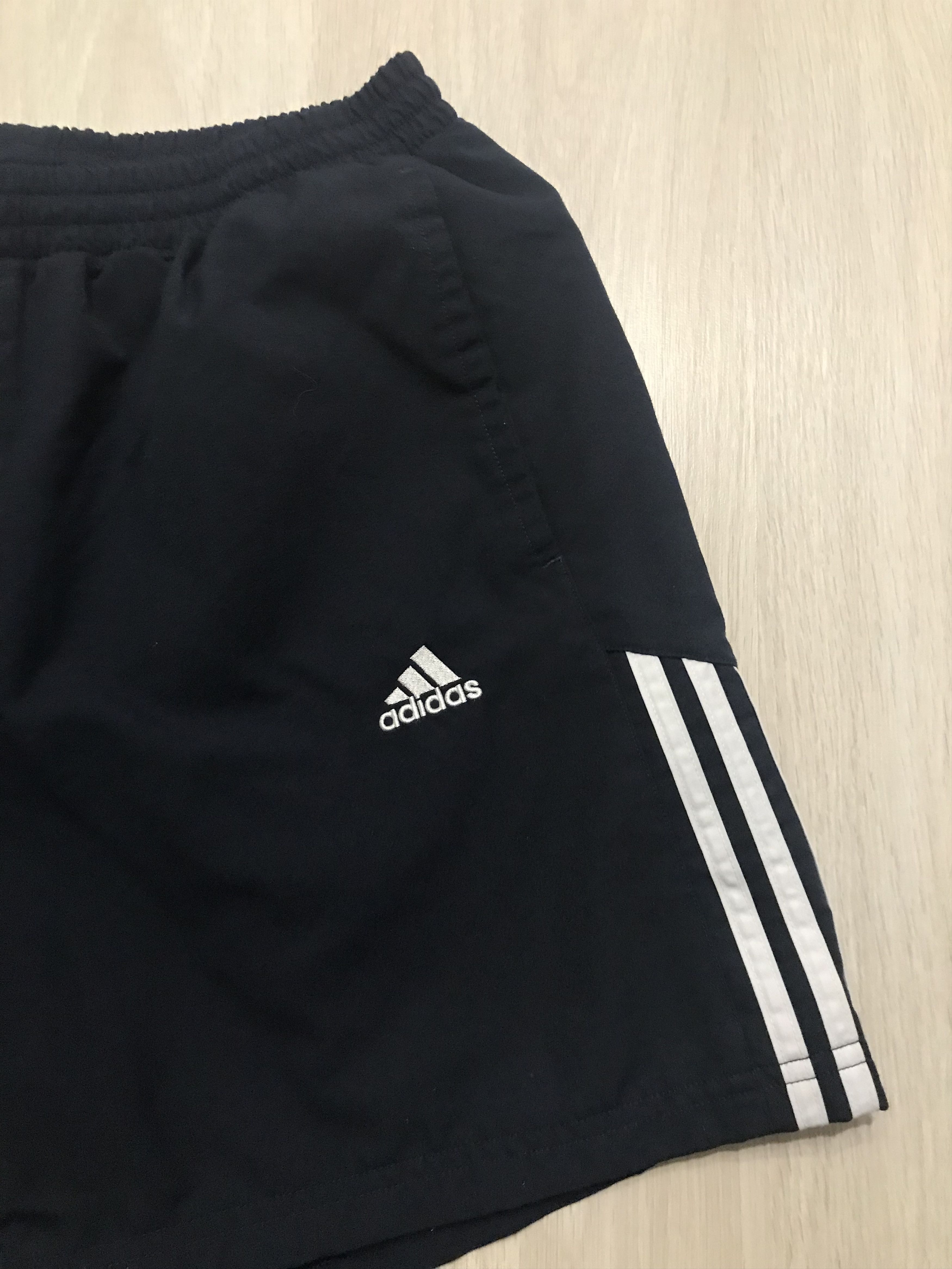 Adidas Vintage adidas shorts size 34” 2005 year Size US 34 / EU 50 - 2 Thumbnail