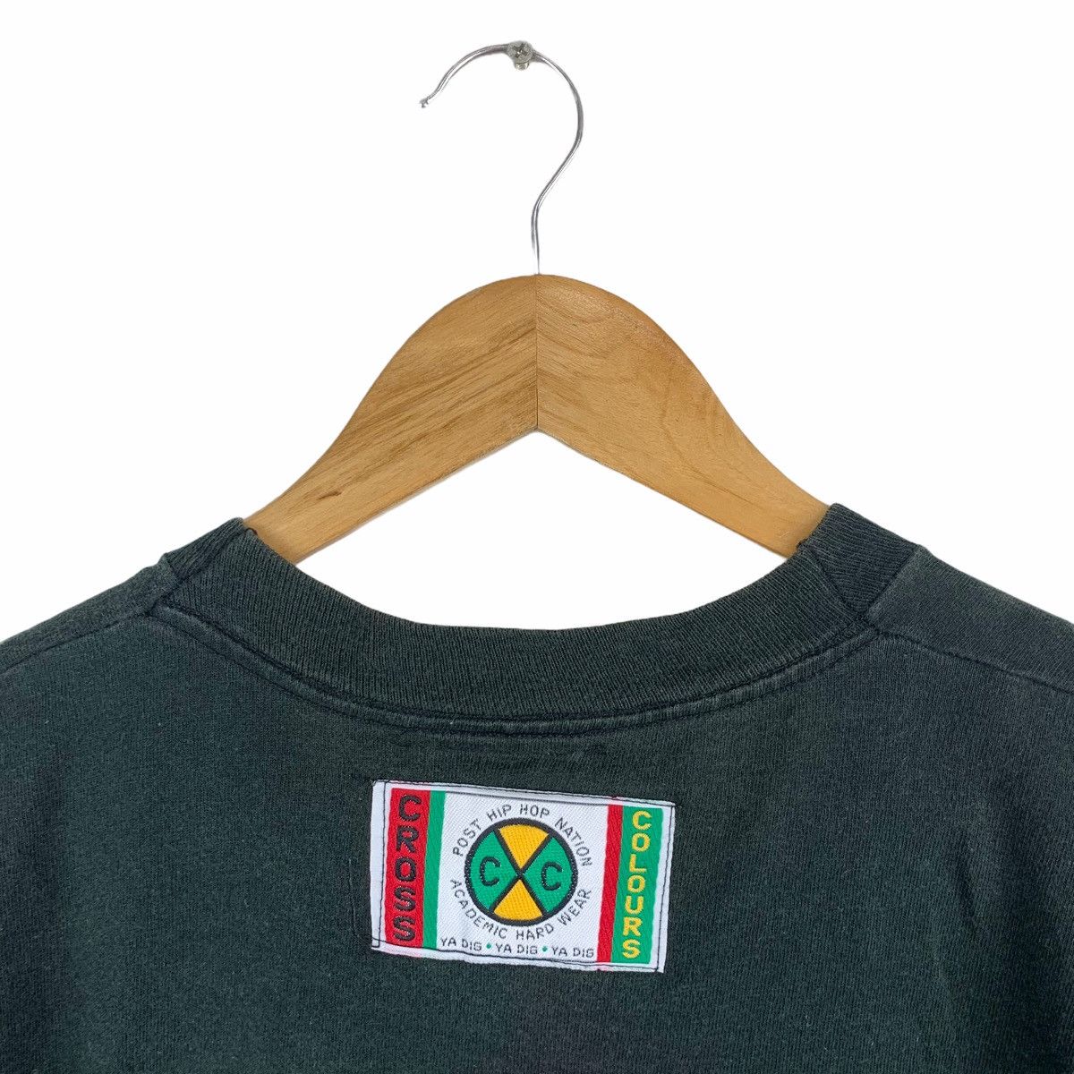 Cross Colours VINTAGE CROSS COLOURS YA DIG SOLO JOINT USA HIP HOPT-SHIRTS Size US XL / EU 56 / 4 - 4 Thumbnail
