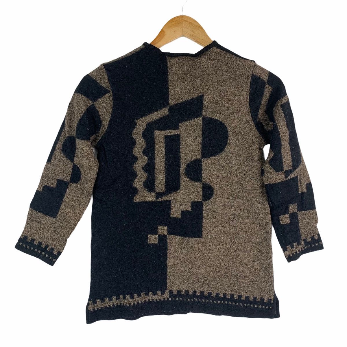 Fendi VINTAGE FENDI MAGLIA WOOL MADE IN ITALY KNITWEAR SWEATSHIRT Size US XXS / EU 40 - 1 Thumbnail