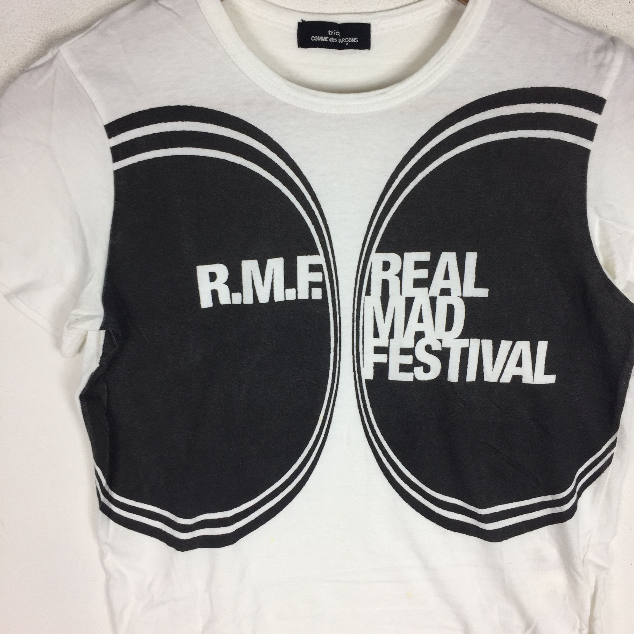 Comme des Garcons COMME DES GARCONS TRICOT JAPAN REAL MAD FESTIVAL T-SHIRTS Size US M / EU 48-50 / 2 - 2 Thumbnail