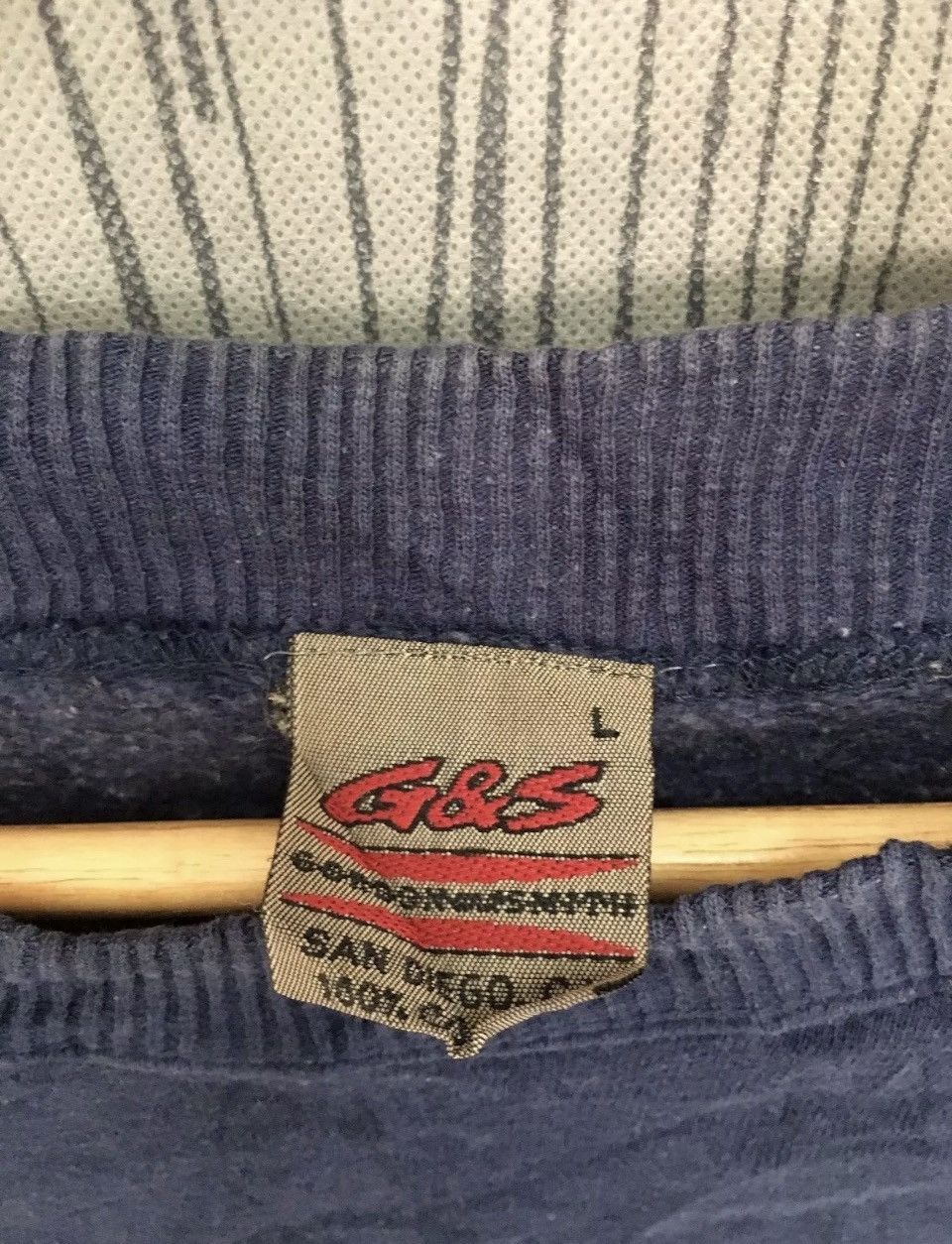 Vintage VTG 1982 GORDON AND SMITH G&S SURF BEACH HAWAII SWEATSHIRTS Size US L / EU 52-54 / 3 - 6 Thumbnail