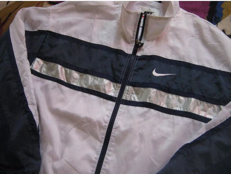 Nike VINTAGE NIKE SPELLOUT BIG LOGO REFLECTOR CENTER SWOOSH Size US XL / EU 56 / 4 - 7 Thumbnail