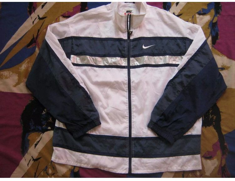 Nike VINTAGE NIKE SPELLOUT BIG LOGO REFLECTOR CENTER SWOOSH Size US XL / EU 56 / 4 - 6 Thumbnail