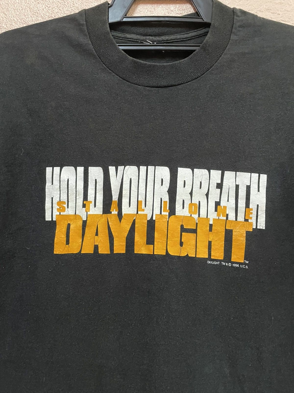 Band Tees Vintage Daylight movie Sylvester Stallone universal studios Size US M / EU 48-50 / 2 - 3 Thumbnail