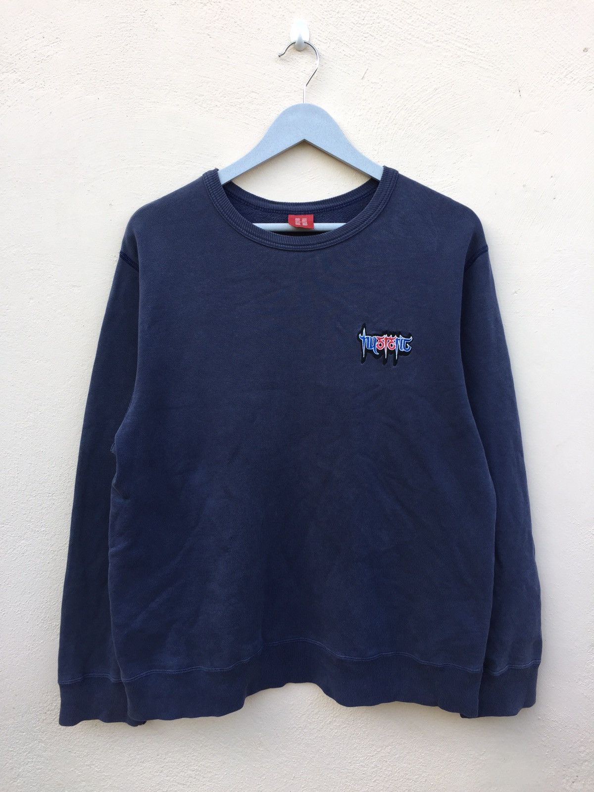 Hysteric Glamour Vintage Hysteric Glamour Script Logo Embroidery Crewneck Size US L / EU 52-54 / 3 - 1 Thumbnail