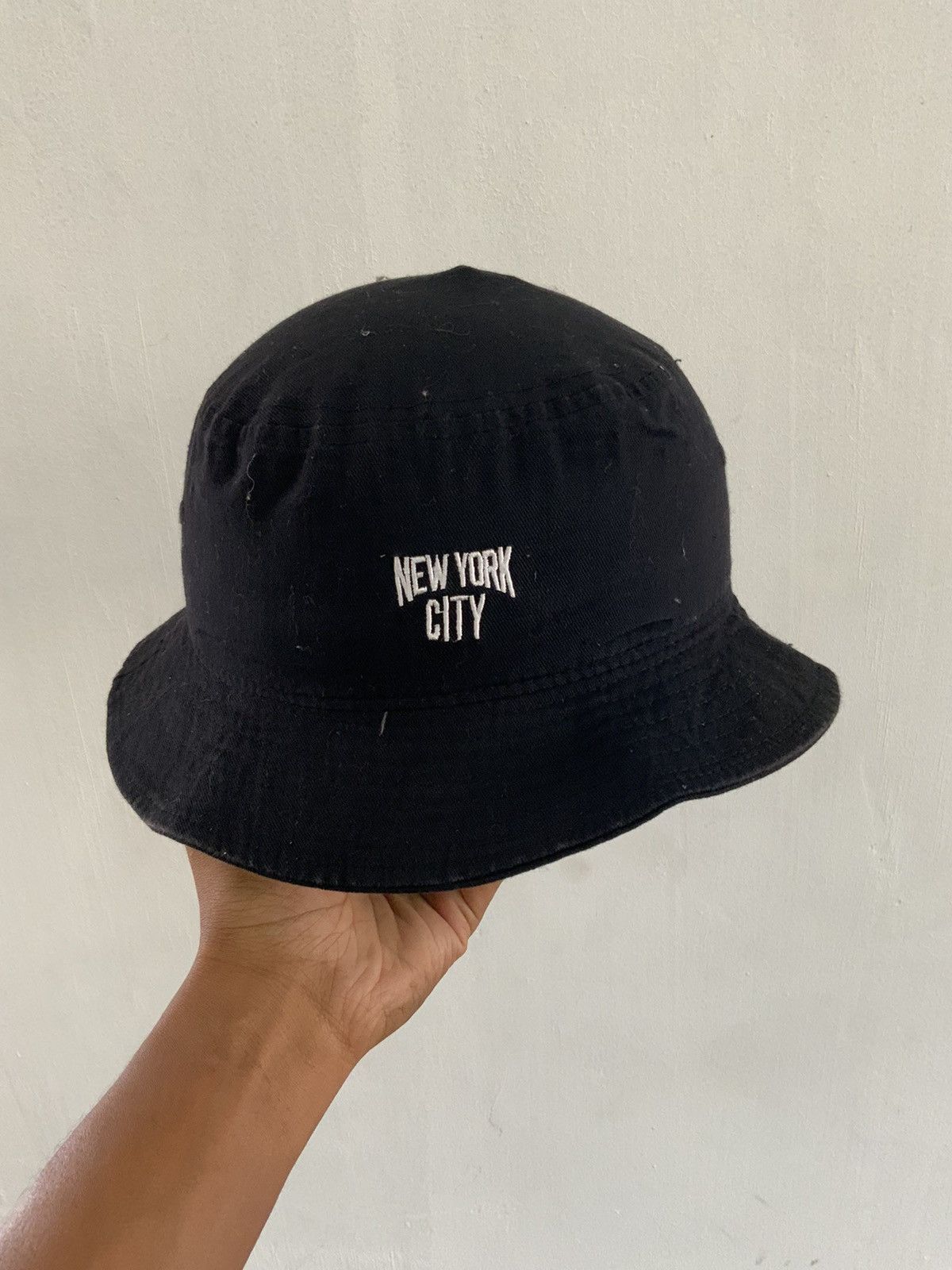 Japanese Brand Y2k New York City Black Bucket Hat Cap Size ONE SIZE - 1 Thumbnail
