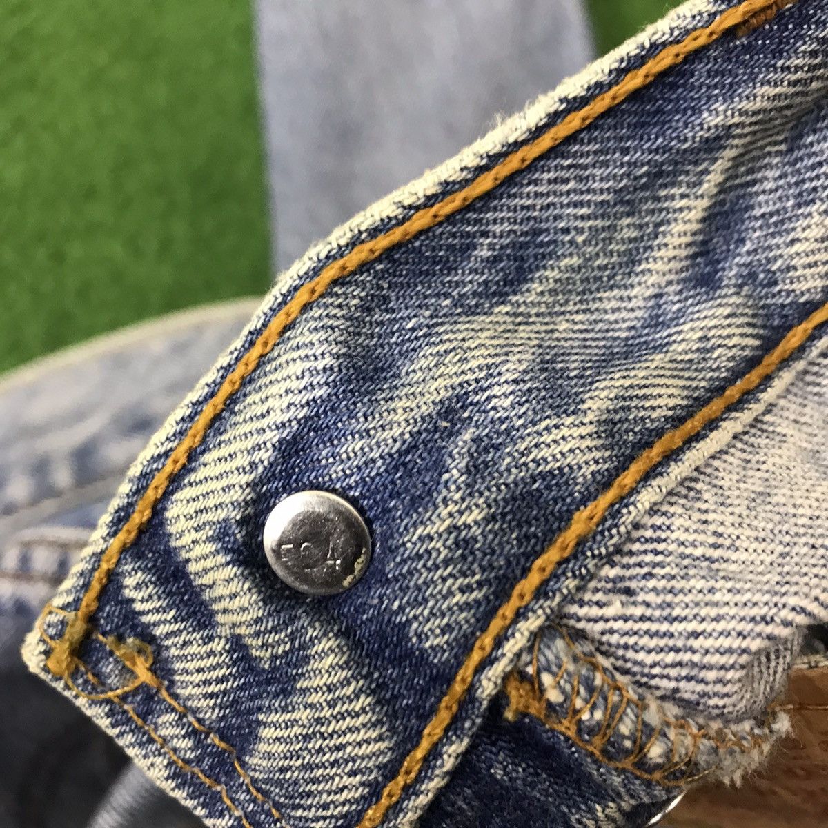 Levi's Vintage 80s Levis 501 Distressed Denim Jeans Size US 29 - 20 Thumbnail