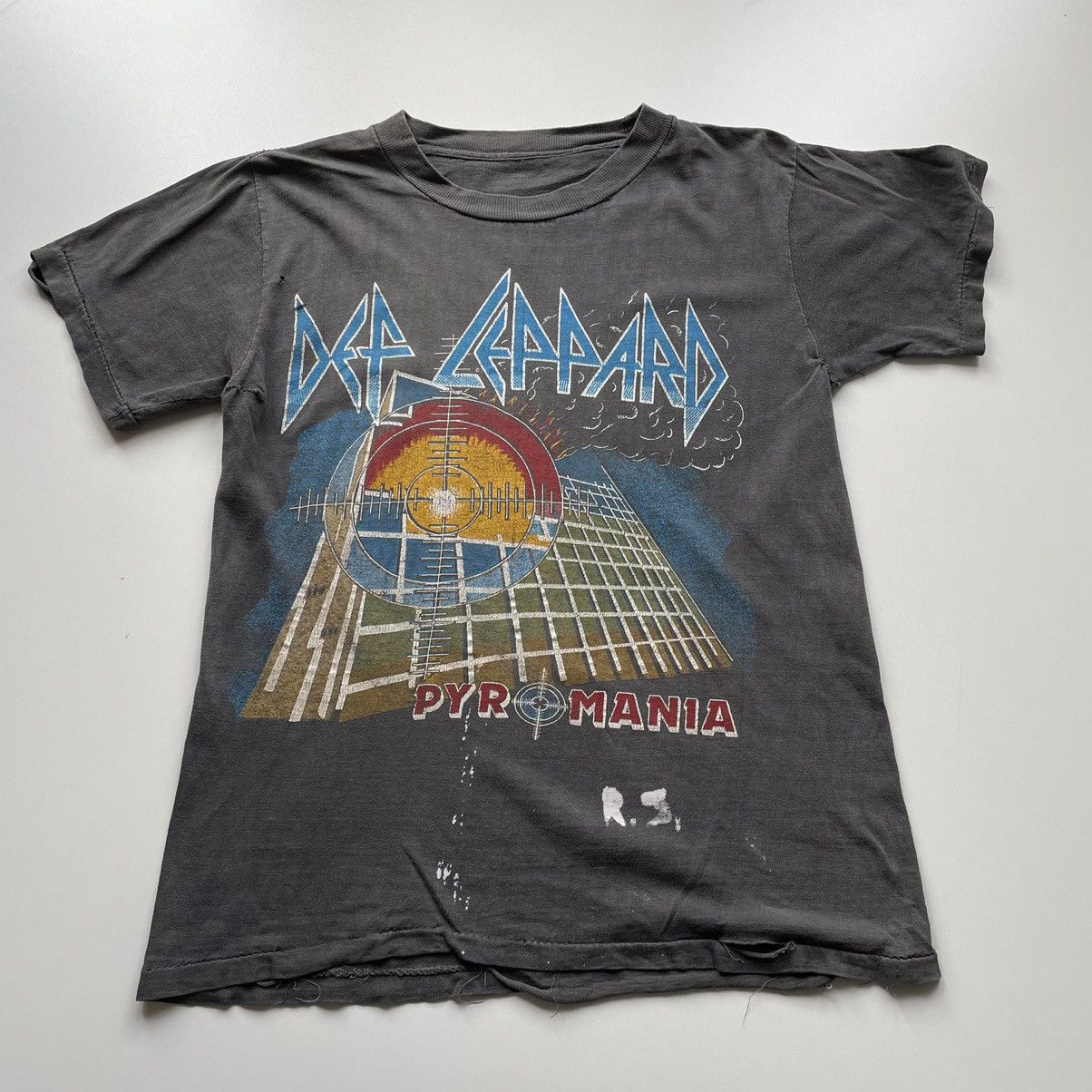 image of Band Tees x Def Leppard Vintage 1983 80's Def Leppard Pyromania Tour Graphic T Shirt in Black (Size