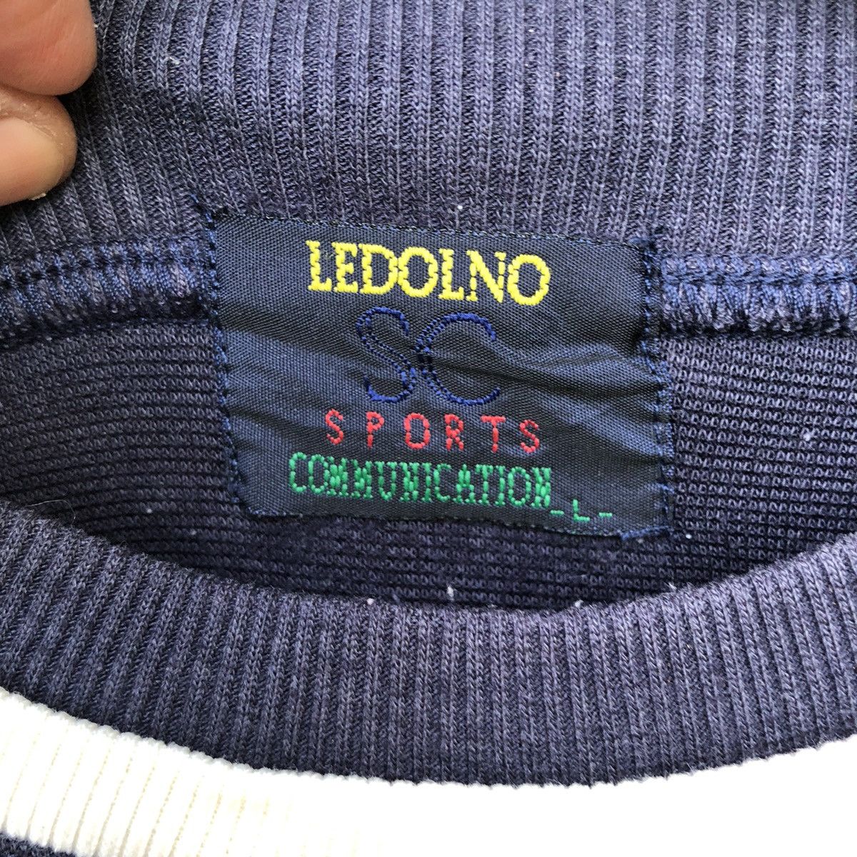 Vintage Vintage Ledolno Multi Colour Sweatshirt Roundneck Size US L / EU 52-54 / 3 - 3 Thumbnail