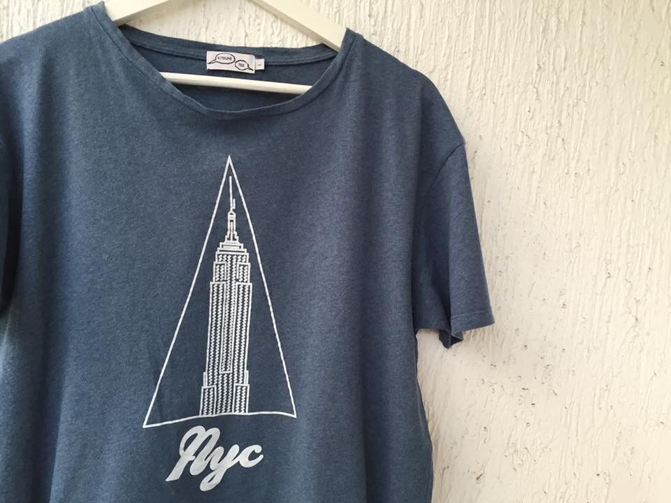 Maison Kitsune nyc tee Size US L / EU 52-54 / 3 - 2 Thumbnail