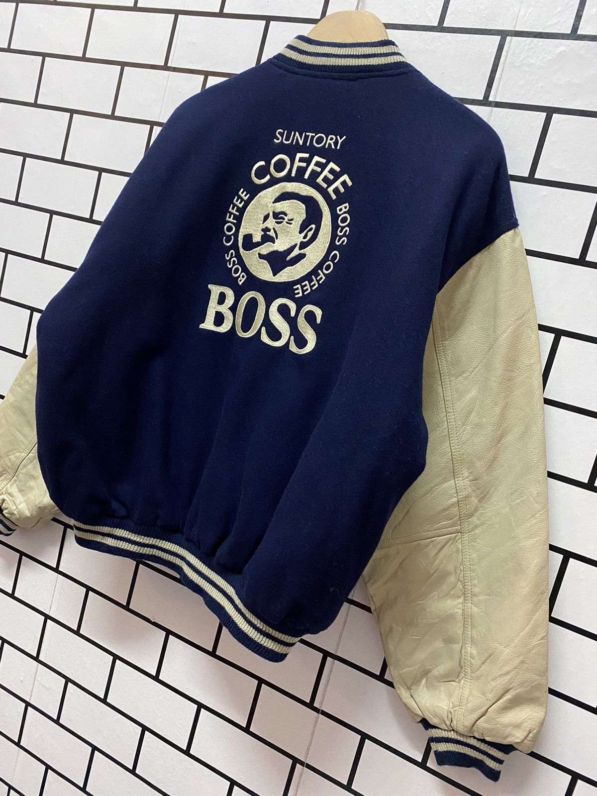 Japanese Brand Vintage Suntory Coffee Bos Japan Leather Wool Varisty Jacket Size US L / EU 52-54 / 3 - 3 Thumbnail