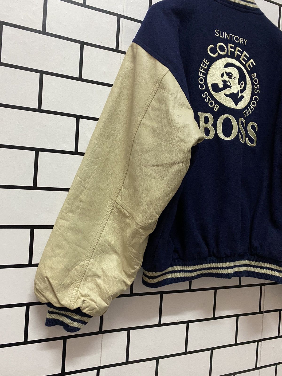 Japanese Brand Vintage Suntory Coffee Bos Japan Leather Wool Varisty Jacket Size US L / EU 52-54 / 3 - 7 Thumbnail