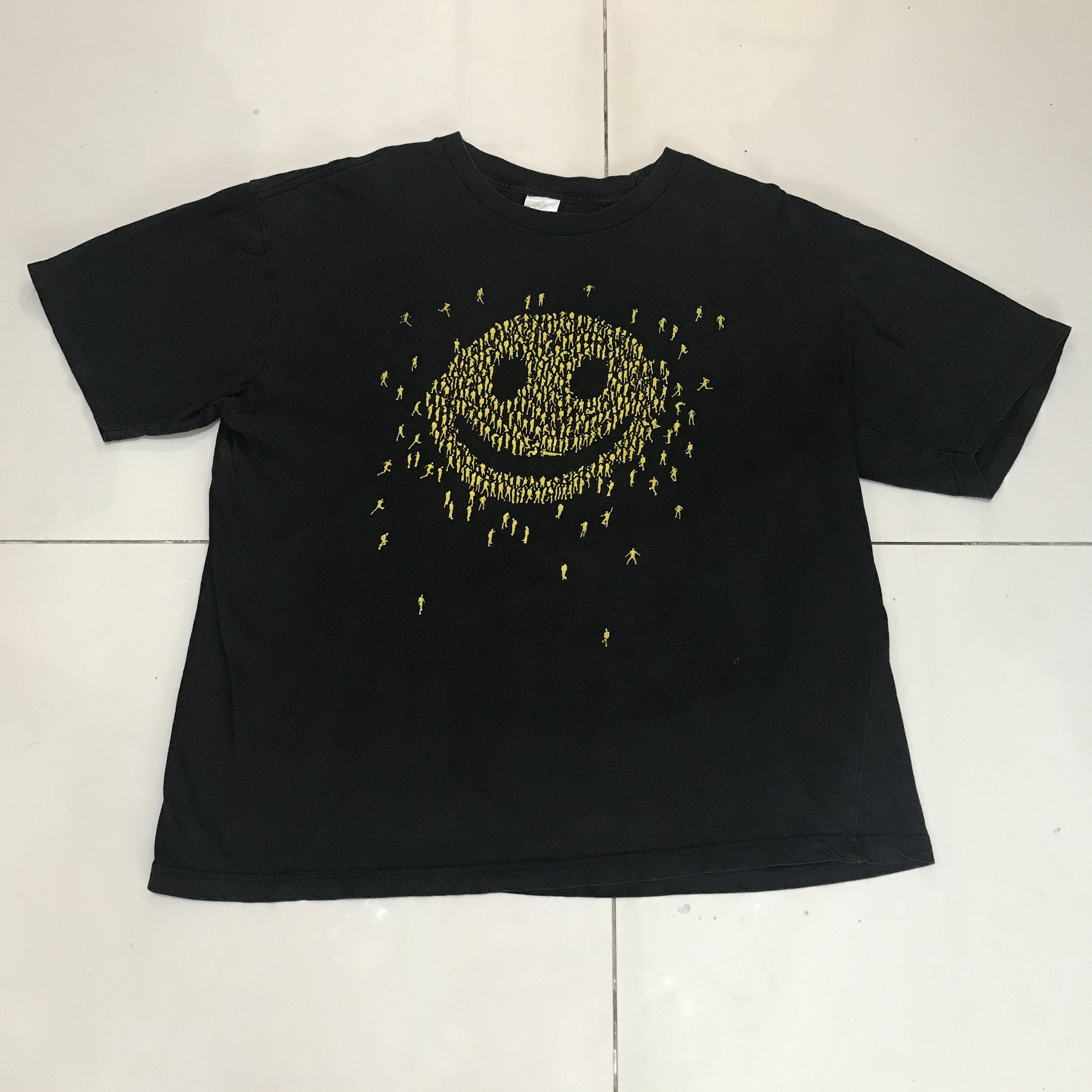 Vintage Vintage Y2K smiley face Tee Size US L / EU 52-54 / 3 - 3 Thumbnail