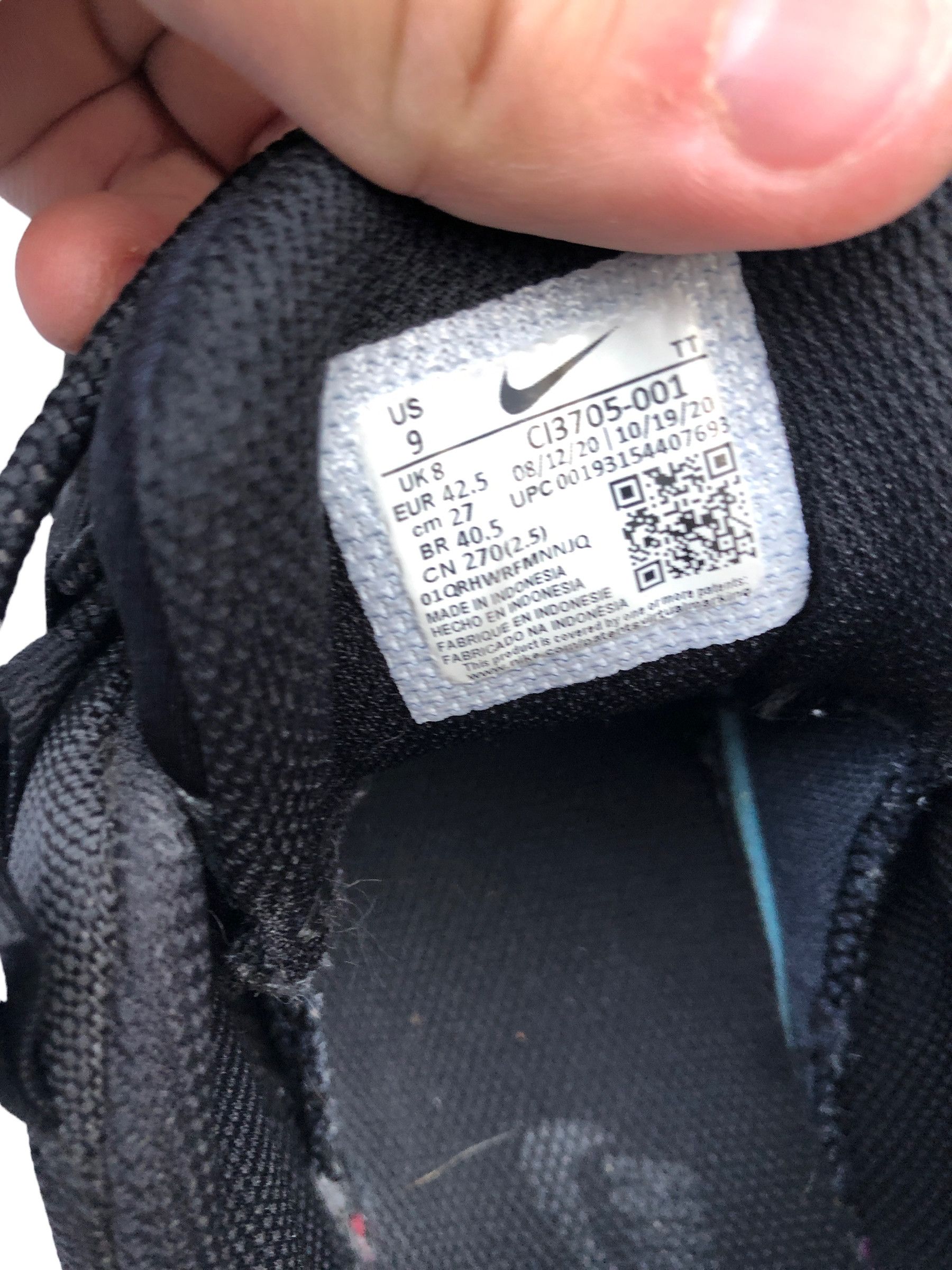 Nike RARE 2020 Nike Air Max 95 Triple Black Size 9 Size US 9 / EU 42 - 8 Thumbnail