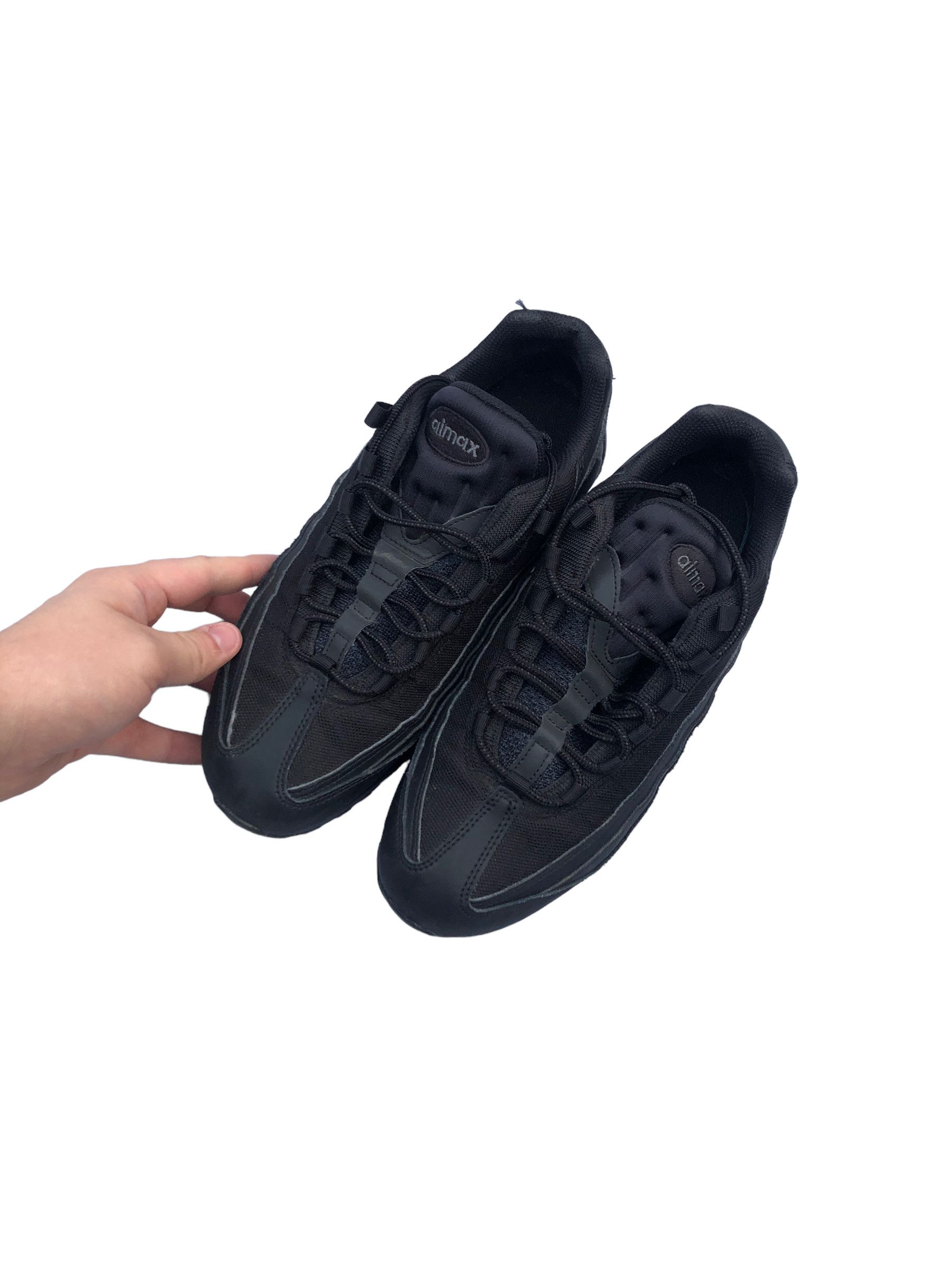 Nike RARE 2020 Nike Air Max 95 Triple Black Size 9 Size US 9 / EU 42 - 6 Thumbnail