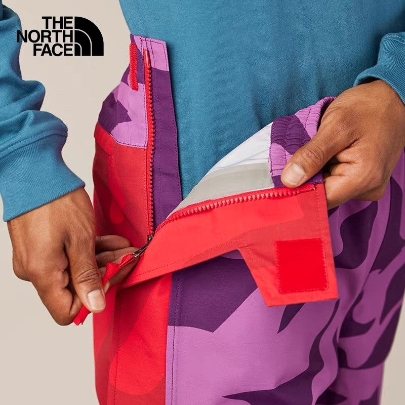 Kaws × The North Face Kaws x The North Face Mountain Light Pant Size US 32 / EU 48 - 2 Thumbnail
