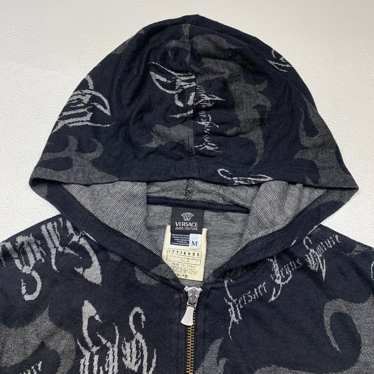 Versace vintage versace couture gothic tattoo Zip up sweater Size US M / EU 48-50 / 2 - 3 Thumbnail