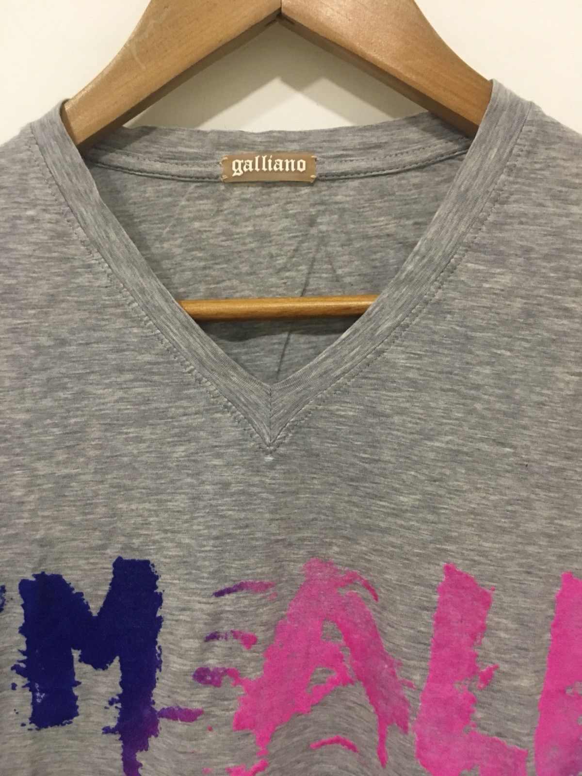 John Galliano grey tee word tee Size US XS / EU 42 / 0 - 1 Thumbnail