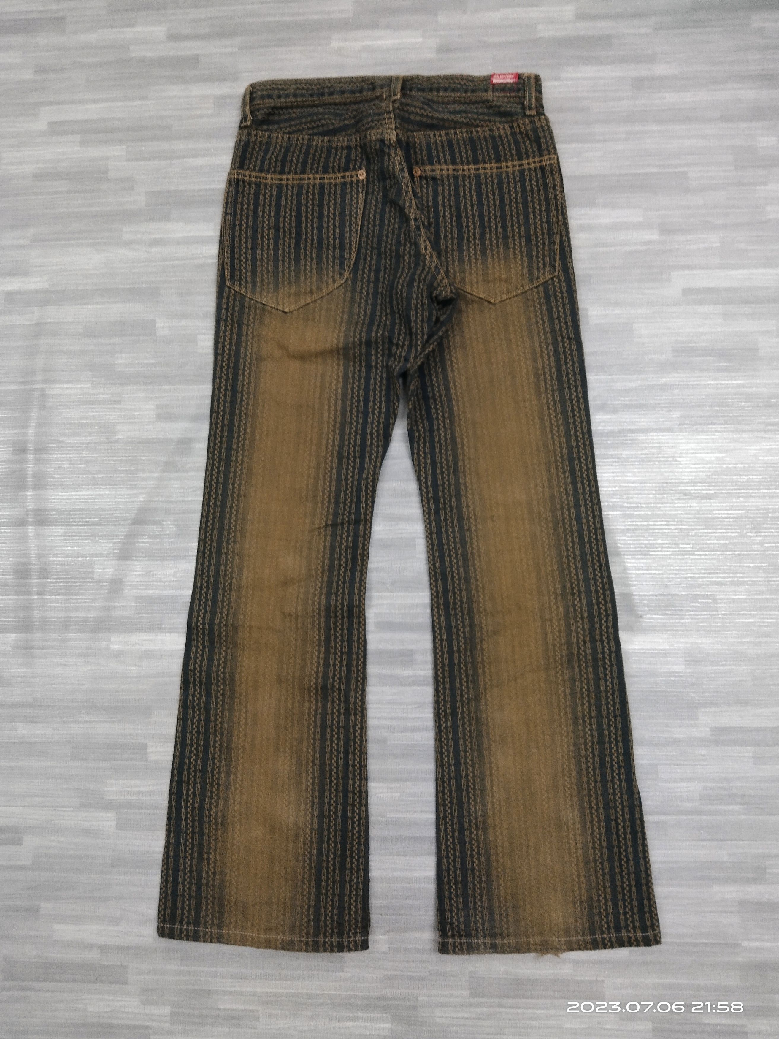 Japanese Brand FLARE SICK RUSTY BLUE WAY🇯🇵DENIM PANTS Size US 28 / EU 44 - 3 Thumbnail