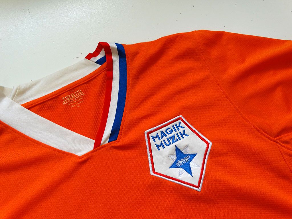 Other Tiësto Jersey Size US M / EU 48-50 / 2 - 2 Thumbnail