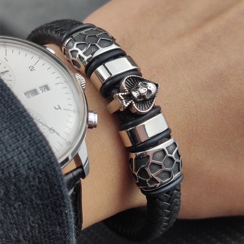 Jewelry Stainless Steel Charm Spades Skull Bracelet Size ONE SIZE - 2 Thumbnail