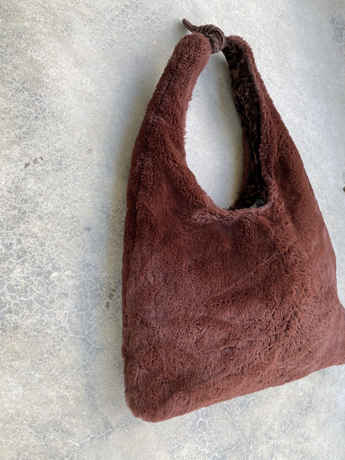 BEAUTY&YOUTH Vintage Beauty & Youth Fleece Hobo Bag Size ONE SIZE - 4 Thumbnail