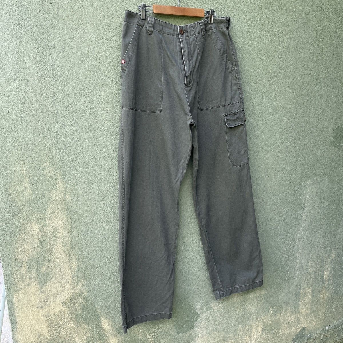 Japanese Brand Vintage DC Faded Nice Design Like Cargo Pants Size US 34 / EU 50 - 2 Thumbnail