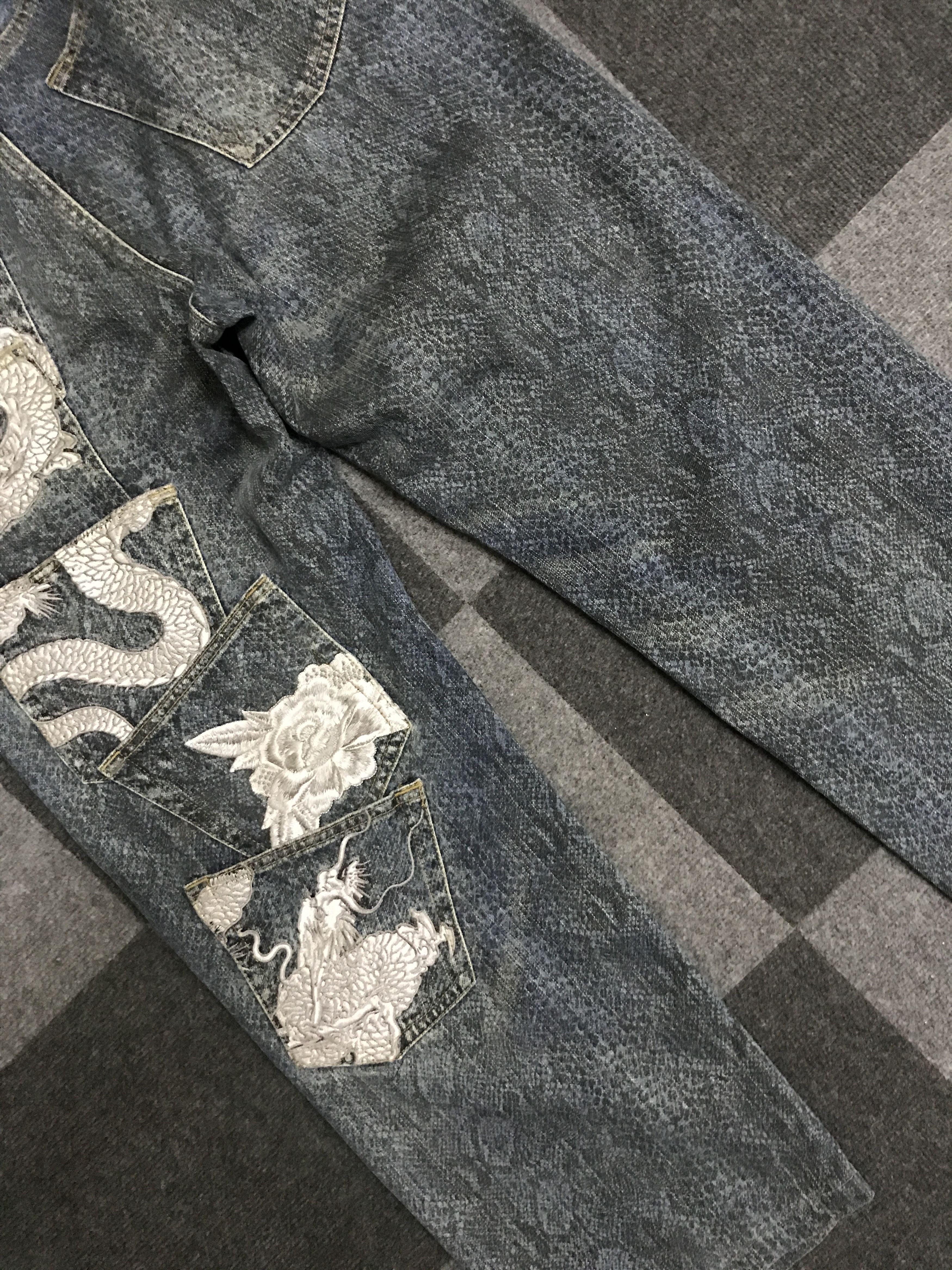 Japanese Brand D121 KARAKURU TAMASHI Phyton All Print Dragon Jeans Size US 34 / EU 50 - 12 Thumbnail