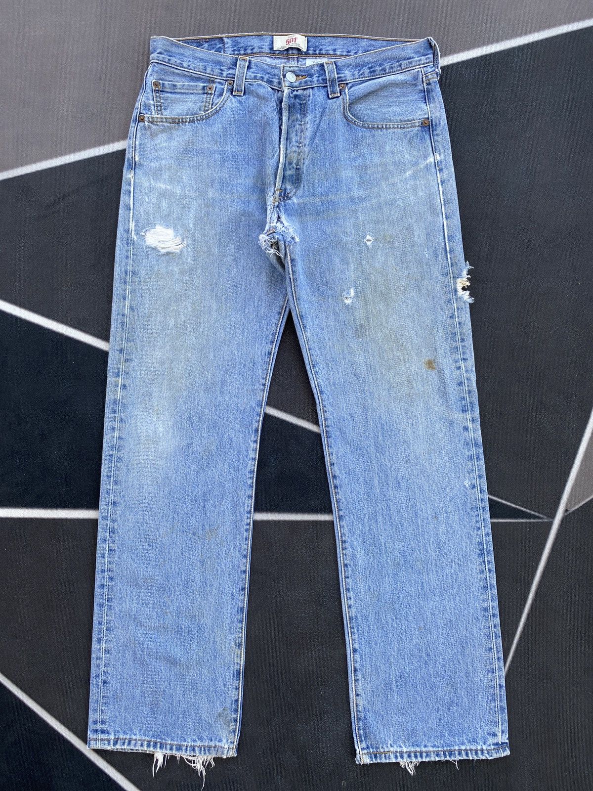 Jean × Levi's × Vintage VINTAGE DISTRESSED LEVIS 501 JEANS-J378 Size US 34 / EU 50 - 1 Thumbnail