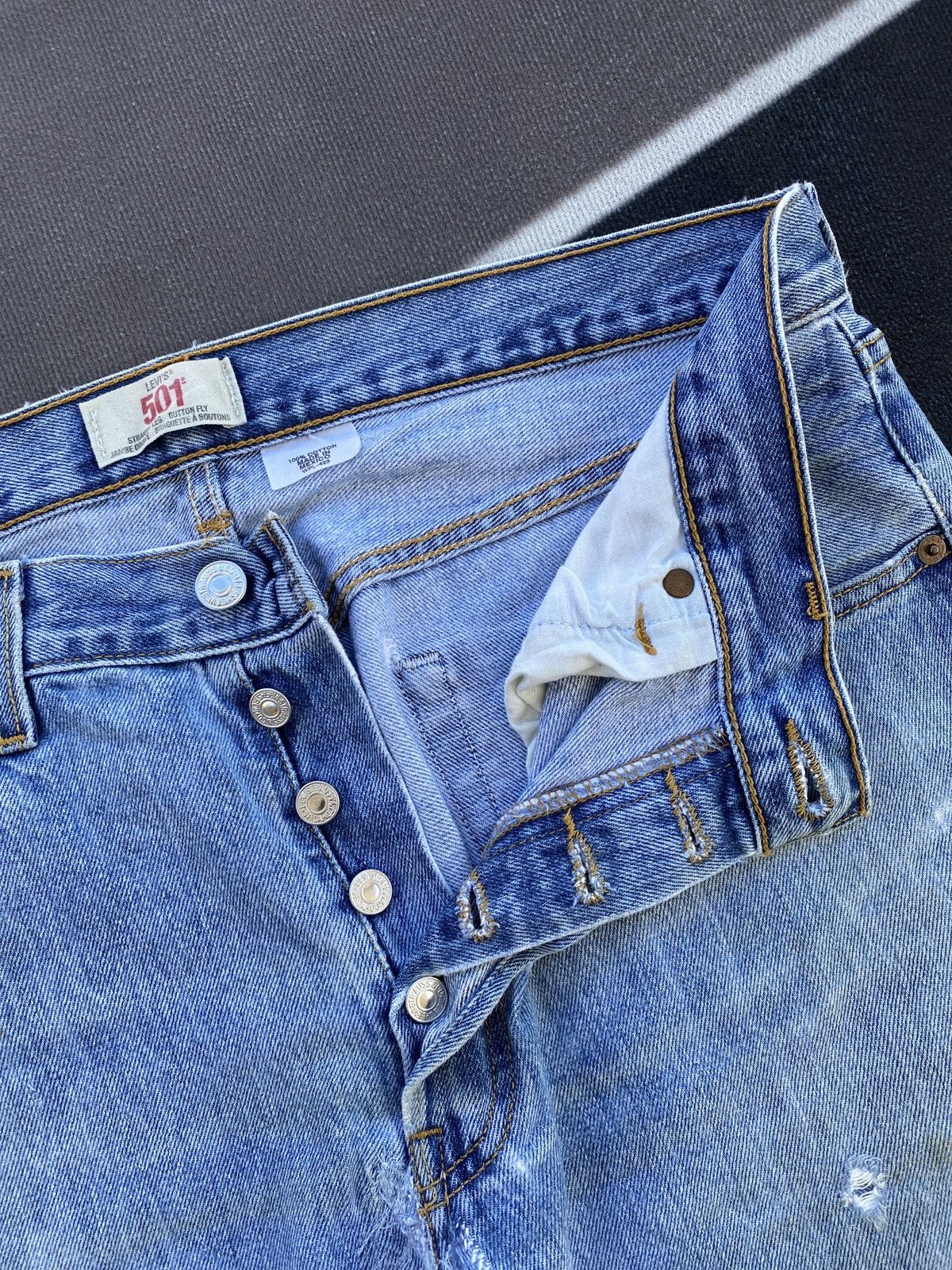 Jean × Levi's × Vintage VINTAGE DISTRESSED LEVIS 501 JEANS-J378 Size US 34 / EU 50 - 5 Thumbnail