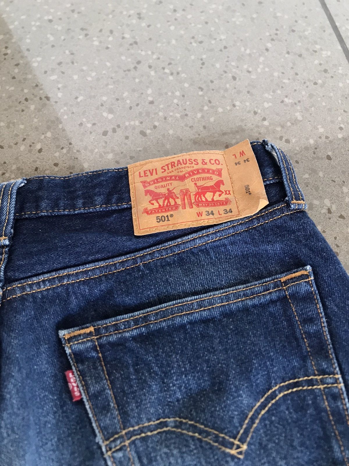 Levi's Vintage Levis Lot 501 Jeans Aging Wash Denim Size US 32 / EU 48 - 3 Thumbnail