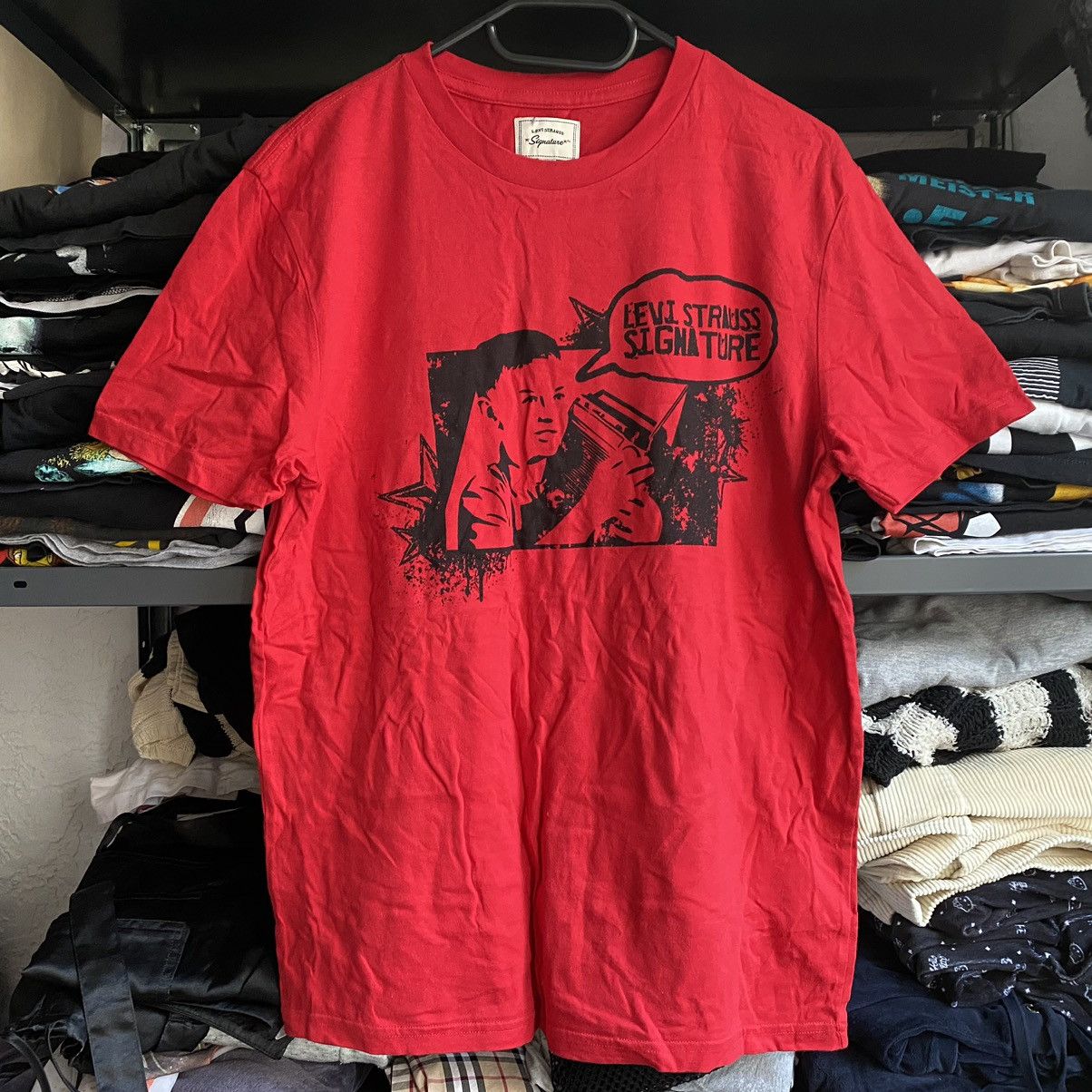 Levi's LEVIS SIGNATURE RETRO BOY BOOMBOX T SHIRT Size US M / EU 48-50 / 2 - 1 Thumbnail
