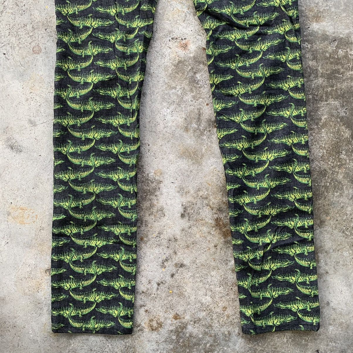 Other FW11 Versace X H&M Crocodile All Over Printed Denim Pants Size US 29 - 20 Thumbnail