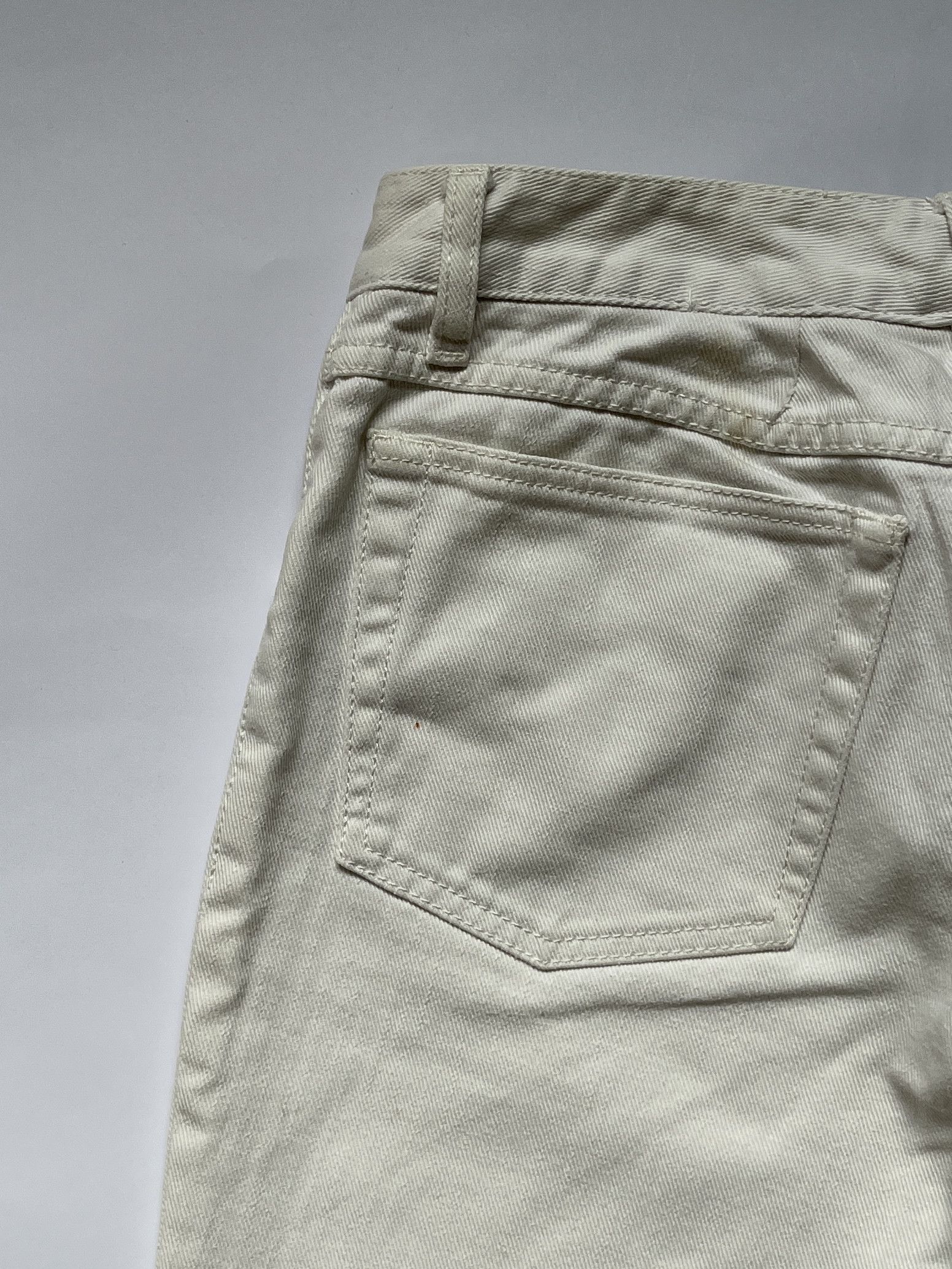 Gucci ⚡️QUICK SALE⚡️Gucci by Tom Ford White Denim Jeans Size US 26 / EU 42 - 5 Thumbnail